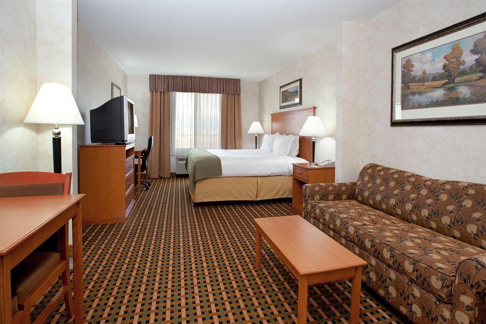 Holiday Inn Express Rawlins By Ihg Room photo